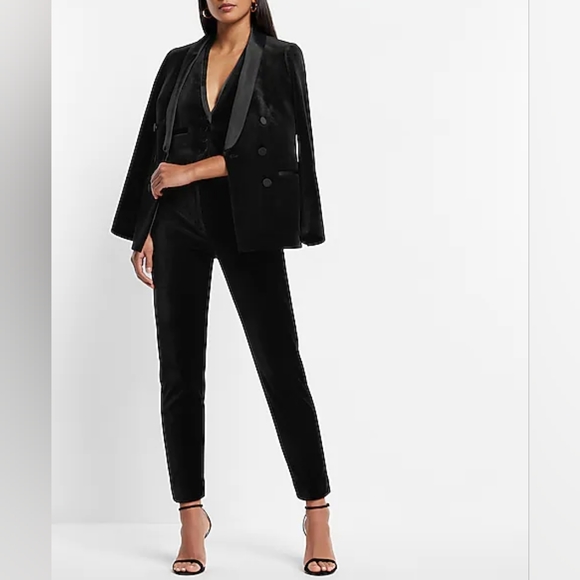 EXPRESS: High Waisted Velvet Cropped Trousers - Picture 4 of 10